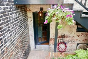 Amazing Location - Close to Union Station